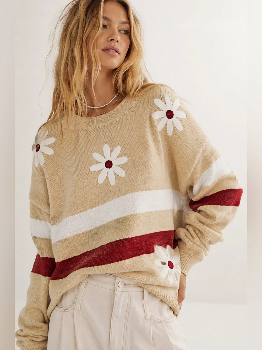 POL Daisy Appliqué Oversized Sweater Beige Cream Boho Cottagecore Medium